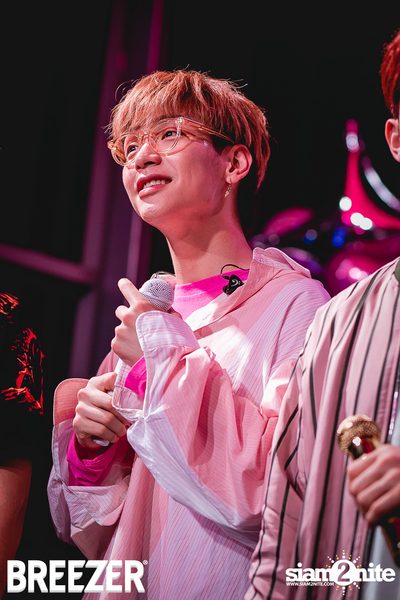 Breezer Rose Punch Party ที่ เซ ลา วี — photo 165