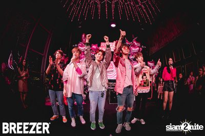 Breezer Rose Punch Party ที่ เซ ลา วี — photo 170