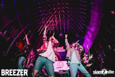 Breezer Rose Punch Party ที่ เซ ลา วี — photo 176