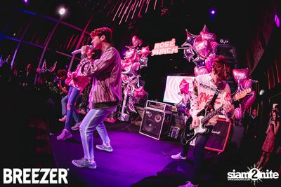 Breezer Rose Punch Party ที่ เซ ลา วี — photo 182