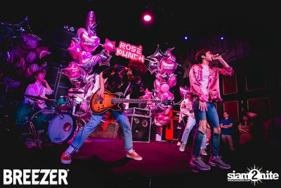 Breezer Rose Punch Party ที่ เซ ลา วี — photo 183