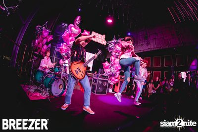 Breezer Rose Punch Party ที่ เซ ลา วี — photo 186