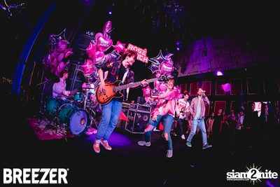 Breezer Rose Punch Party ที่ เซ ลา วี — photo 189