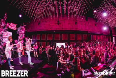 Breezer Rose Punch Party ที่ เซ ลา วี — photo 195