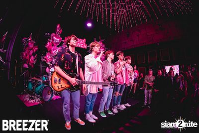 Breezer Rose Punch Party ที่ เซ ลา วี — photo 196