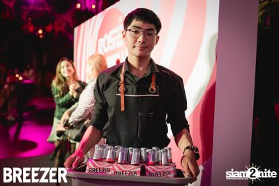 Breezer Rose Punch Party ที่ เซ ลา วี — photo 202