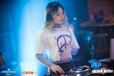 Lit It Up at CHOW Bar & Cafe — photo 19