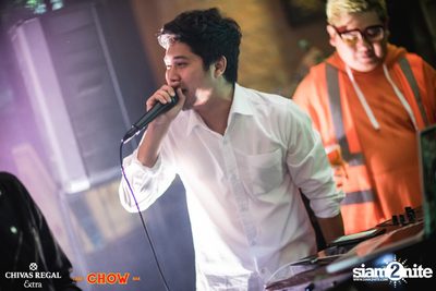Lit It Up at CHOW Bar & Cafe — photo 85