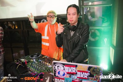 Lit It Up at CHOW Bar & Cafe — photo 96