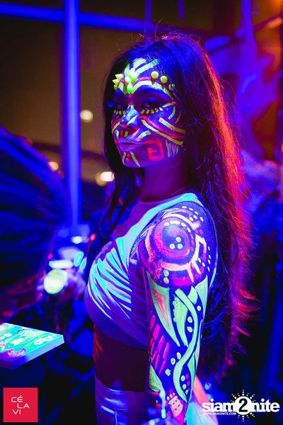 MadStash Full Blue Moon party กับ DJ Groove ที่ เซ ลา วี — photo 4