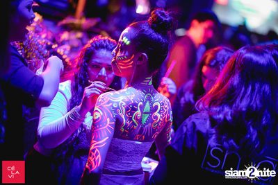 MadStash Full Blue Moon party กับ DJ Groove ที่ เซ ลา วี — photo 23