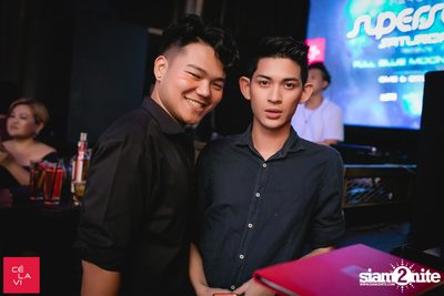 MadStash Full Blue Moon party กับ DJ Groove ที่ เซ ลา วี — photo 44