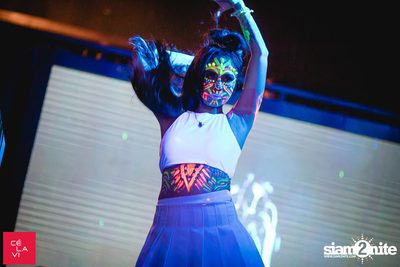 MadStash Full Blue Moon party กับ DJ Groove ที่ เซ ลา วี — photo 55