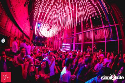 MadStash Full Blue Moon party กับ DJ Groove ที่ เซ ลา วี — photo 78