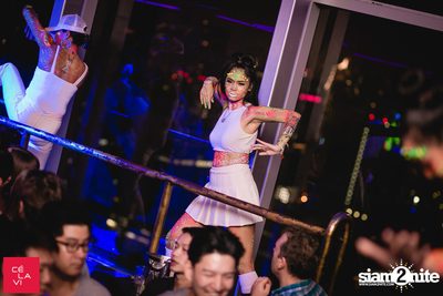 MadStash Full Blue Moon party กับ DJ Groove ที่ เซ ลา วี — photo 88