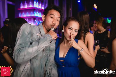 MadStash Full Blue Moon party กับ DJ Groove ที่ เซ ลา วี — photo 109
