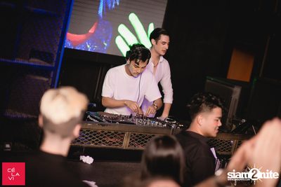 MadStash Full Blue Moon party กับ DJ Groove ที่ เซ ลา วี — photo 122