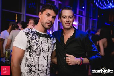 MadStash Full Blue Moon party กับ DJ Groove ที่ เซ ลา วี — photo 125