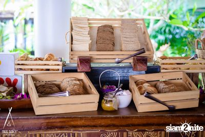 Easter Brunch Celebration: Amazing Sundays Brunch — photo 11