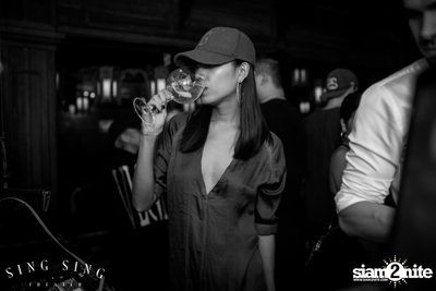 BLING IT กับ Bangkok Invaders ที่ ซิง ซิง เธียเตอร์ — photo 5