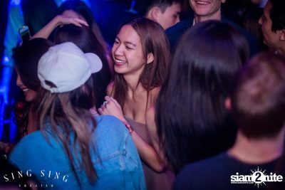 BLING IT กับ Bangkok Invaders ที่ ซิง ซิง เธียเตอร์ — photo 39