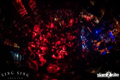 BLING IT กับ Bangkok Invaders ที่ ซิง ซิง เธียเตอร์ — photo 48