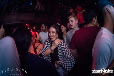 BLING IT กับ Bangkok Invaders ที่ ซิง ซิง เธียเตอร์ — photo 69