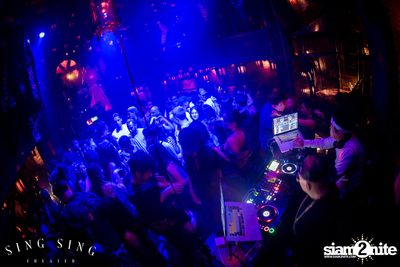 BLING IT กับ Bangkok Invaders ที่ ซิง ซิง เธียเตอร์ — photo 74