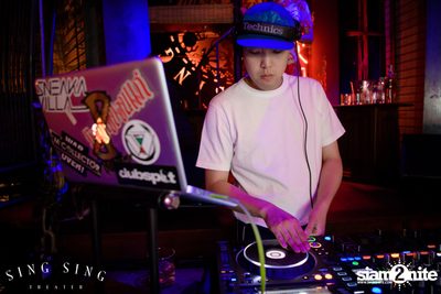 BLING IT กับ Bangkok Invaders ที่ ซิง ซิง เธียเตอร์ — photo 3
