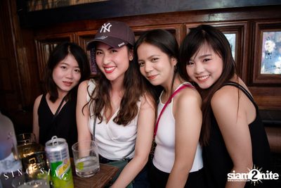 BLING IT กับ Bangkok Invaders ที่ ซิง ซิง เธียเตอร์ — photo 20