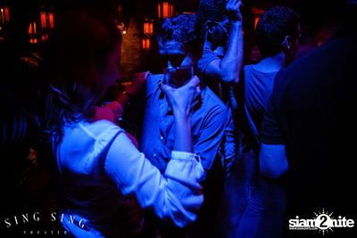 BLING IT กับ Bangkok Invaders ที่ ซิง ซิง เธียเตอร์ — photo 47