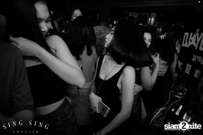 BLING IT กับ Bangkok Invaders ที่ ซิง ซิง เธียเตอร์ — photo 73
