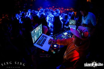 BLING IT กับ Bangkok Invaders ที่ ซิง ซิง เธียเตอร์ — photo 98