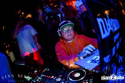 BLING IT กับ Bangkok Invaders ที่ ซิง ซิง เธียเตอร์ — photo 99