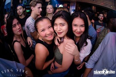 BLING IT กับ Bangkok Invaders ที่ ซิง ซิง เธียเตอร์ — photo 102