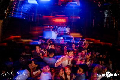 BLING IT กับ Bangkok Invaders ที่ ซิง ซิง เธียเตอร์ — photo 108