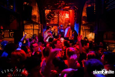 BLING IT กับ Bangkok Invaders ที่ ซิง ซิง เธียเตอร์ — photo 116