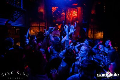 BLING IT กับ Bangkok Invaders ที่ ซิง ซิง เธียเตอร์ — photo 118