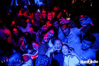 BLING IT กับ Bangkok Invaders ที่ ซิง ซิง เธียเตอร์ — photo 129