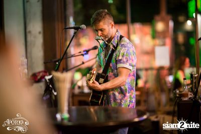 Apoteka นำเสนอ Live and Local — photo 60