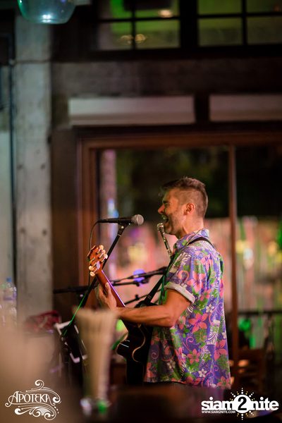 Apoteka นำเสนอ Live and Local — photo 62