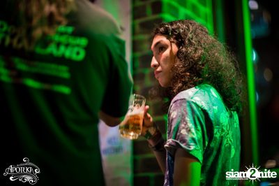 Apoteka นำเสนอ Live and Local — photo 103