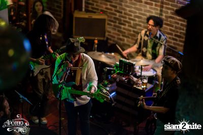 Apoteka นำเสนอ Live and Local — photo 117