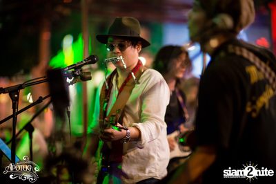 Apoteka นำเสนอ Live and Local — photo 132