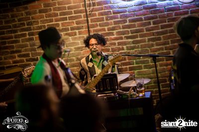 Apoteka นำเสนอ Live and Local — photo 145