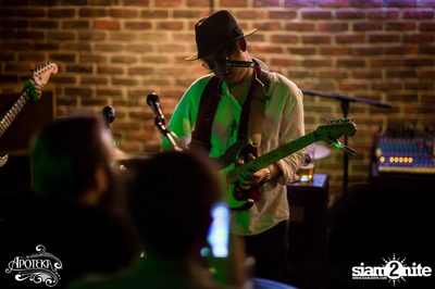 Apoteka นำเสนอ Live and Local — photo 146