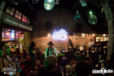 Apoteka นำเสนอ Live and Local — photo 155