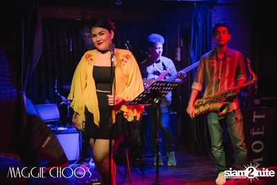 Corset Cabaret: Ladies & Cabaret Night ที่ แม็กกี้ ชูส์ — photo 12