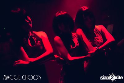 Corset Cabaret: Ladies & Cabaret Night ที่ แม็กกี้ ชูส์ — photo 24