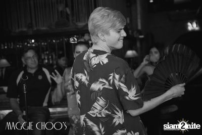 Corset Cabaret: Ladies & Cabaret Night ที่ แม็กกี้ ชูส์ — photo 39